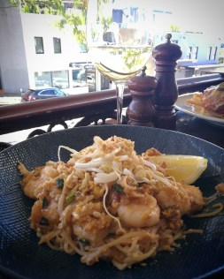 London Hotel pub grub, Balmain, NSW